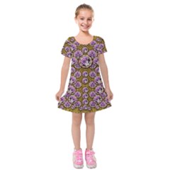 Gold Plates With Magic Flowers Raining Down Kids  Short Sleeve Velvet Dress by pepitasart