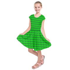 St  Patricks Day Green Kids  Short Sleeve Dress