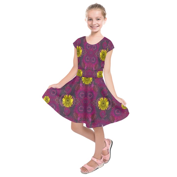 Colors And Wonderful Sun  Flowers Kids  Short Sleeve Dress