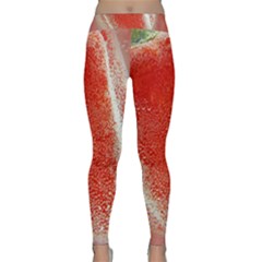 Red Pepper And Bubbles Classic Yoga Leggings by Amaryn4rt