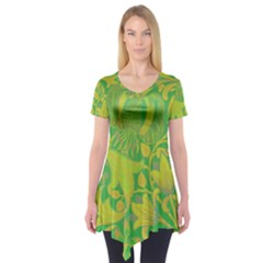 Floral Pattern Short Sleeve Tunic  by Valentinaart