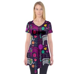 Colorful Elephants Love Background Short Sleeve Tunic 