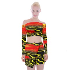 Abstract Clutter Off Shoulder Top With Skirt Set