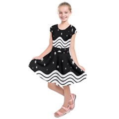 Black And White Waves And Stars Abstract Backdrop Clipart Kids  Short Sleeve Dress by Nexatart