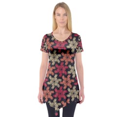 Floral Seamless Pattern Vector Short Sleeve Tunic  by Nexatart