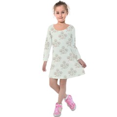 Seamless Floral Pattern Kids  Long Sleeve Velvet Dress by TastefulDesigns