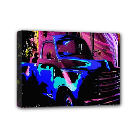 Abstract Artwork Of A Old Truck Mini Canvas 7  X 5  by Nexatart