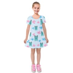 Frog Green Pink Flower Kids  Short Sleeve Velvet Dress by Mariart