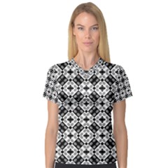 Geometric Modern Baroque Women s V-neck Sport Mesh Tee