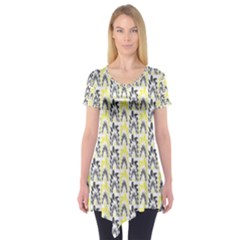 Tricolored Geometric Pattern Short Sleeve Tunic  by linceazul