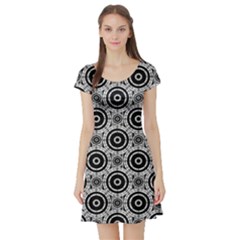 Geometric Black And White Short Sleeve Skater Dress by linceazul