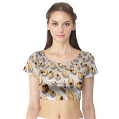 Shell Pattern Short Sleeve Crop Top (tight Fit) by Valentinaart