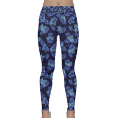 Autumn Leaves Motif Pattern Classic Yoga Leggings by dflcprintsclothing