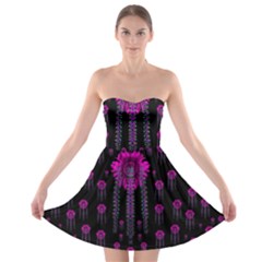 Wonderful Jungle Flowers In The Dark Strapless Bra Top Dress