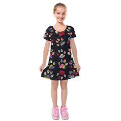 Colorful Paw Prints Pattern Background Reinvigorated Kids  Short Sleeve Velvet Dress by Nexatart