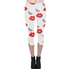 Smooch Pattern Design Capri Leggings  by Nexatart