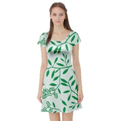 Leaves Foliage Green Wallpaper Short Sleeve Skater Dress by Nexatart