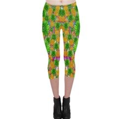 Jungle Love In Fantasy Landscape Of Freedom Peace Capri Leggings 