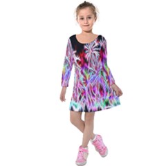 Fractal Fireworks Display Pattern Kids  Long Sleeve Velvet Dress by Nexatart