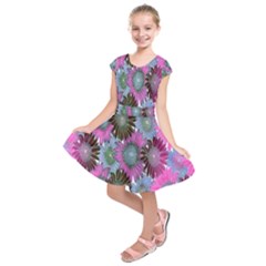 Floral Pattern Background Kids  Short Sleeve Dress by BangZart