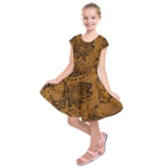 Art Traditional Batik Flower Pattern Kids  Short Sleeve Dress by BangZart