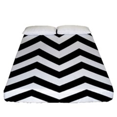 Black And White Chevron Fitted Sheet (queen Size) by BangZart