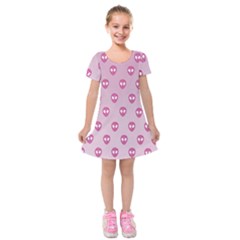 Alien Pattern Pink Kids  Short Sleeve Velvet Dress by BangZart