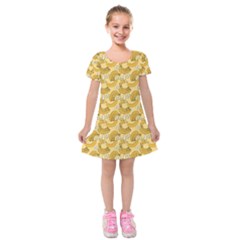 Yellow Banana Pattern Kids  Short Sleeve Velvet Dress by NorthernWhimsy