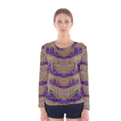 Pearl Lace And Smiles In Peacock Style Women s Long Sleeve Tee