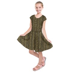 Stylish Golden Strips Kids  Short Sleeve Dress by gatterwe