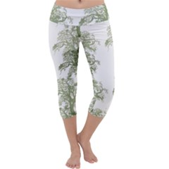 Trees Tile Horizonal Capri Yoga Leggings