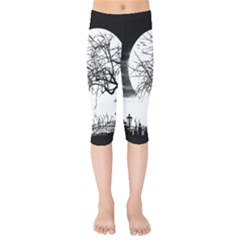 Halloween Landscape Kids  Capri Leggings 