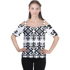 Model Traditional Draperie Line Black White Triangle Cutout Shoulder Tee