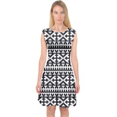 Model Traditional Draperie Line Black White Capsleeve Midi Dress by Mariart