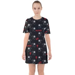 Death Pattern - Halloween Sixties Short Sleeve Mini Dress