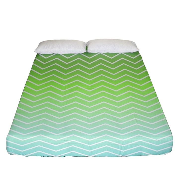 Green Line Zigzag Pattern Chevron Fitted Sheet (Queen Size)