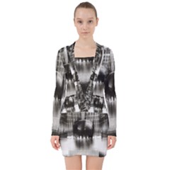 Black And White Hdr Spreebogen V-neck Bodycon Long Sleeve Dress by Nexatart