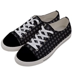 Kaleidoscope Seamless Pattern Women s Low Top Canvas Sneakers