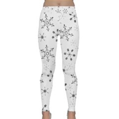 Black Holiday Snowflakes Classic Yoga Leggings