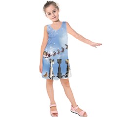 Christmas, Cute Cats Looking In The Sky To Santa Claus Kids  Sleeveless Dress