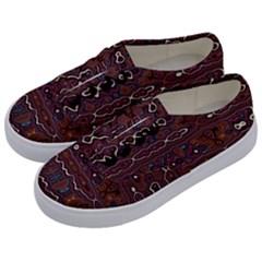 Hippy Boho Chestnut Warped Pattern Kids  Classic Low Top Sneakers