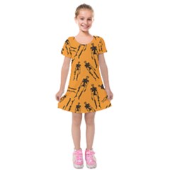 Halloween Skeletons  Kids  Short Sleeve Velvet Dress