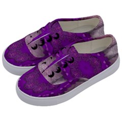 Fantasy-flowers In Harmony  In Lilac Kids  Classic Low Top Sneakers