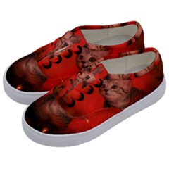 Cute Little Kitten, Red Background Kids  Classic Low Top Sneakers by FantasyWorld7