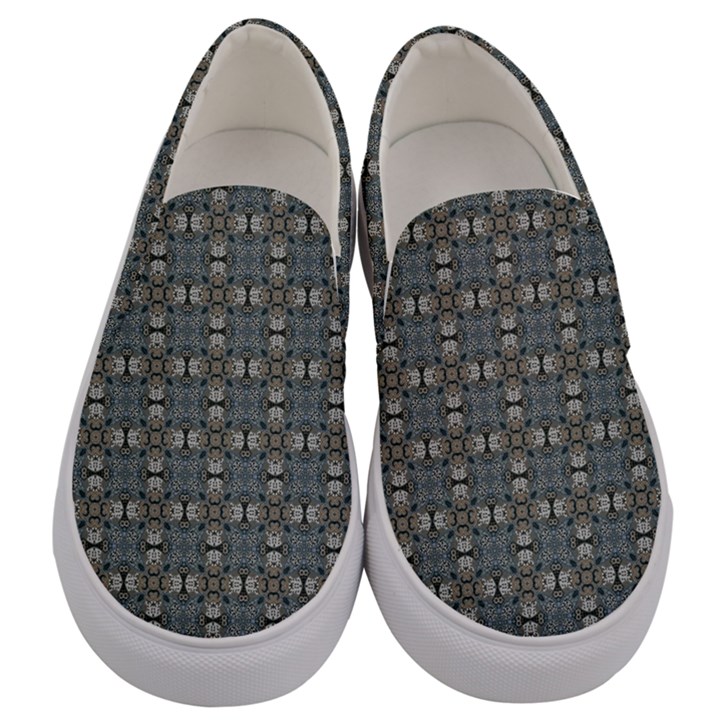 Earth Tiles Men s Canvas Slip Ons