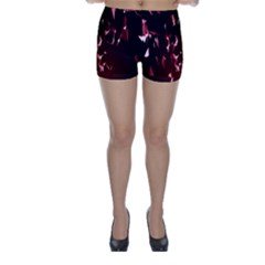 Lying Red Triangle Particles Dark Motion Skinny Shorts