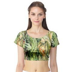 Chung Chao Yi Automatic Drawing Short Sleeve Crop Top by Celenk