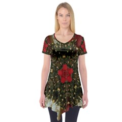 Christmas Wreath Stars Green Red Elegant Short Sleeve Tunic  by yoursparklingshop