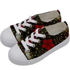 Christmas Wreath Stars Green Red Elegant Kids  Low Top Canvas Sneakers by yoursparklingshop