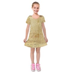 Vintage Background Paper Kids  Short Sleeve Velvet Dress by Celenk